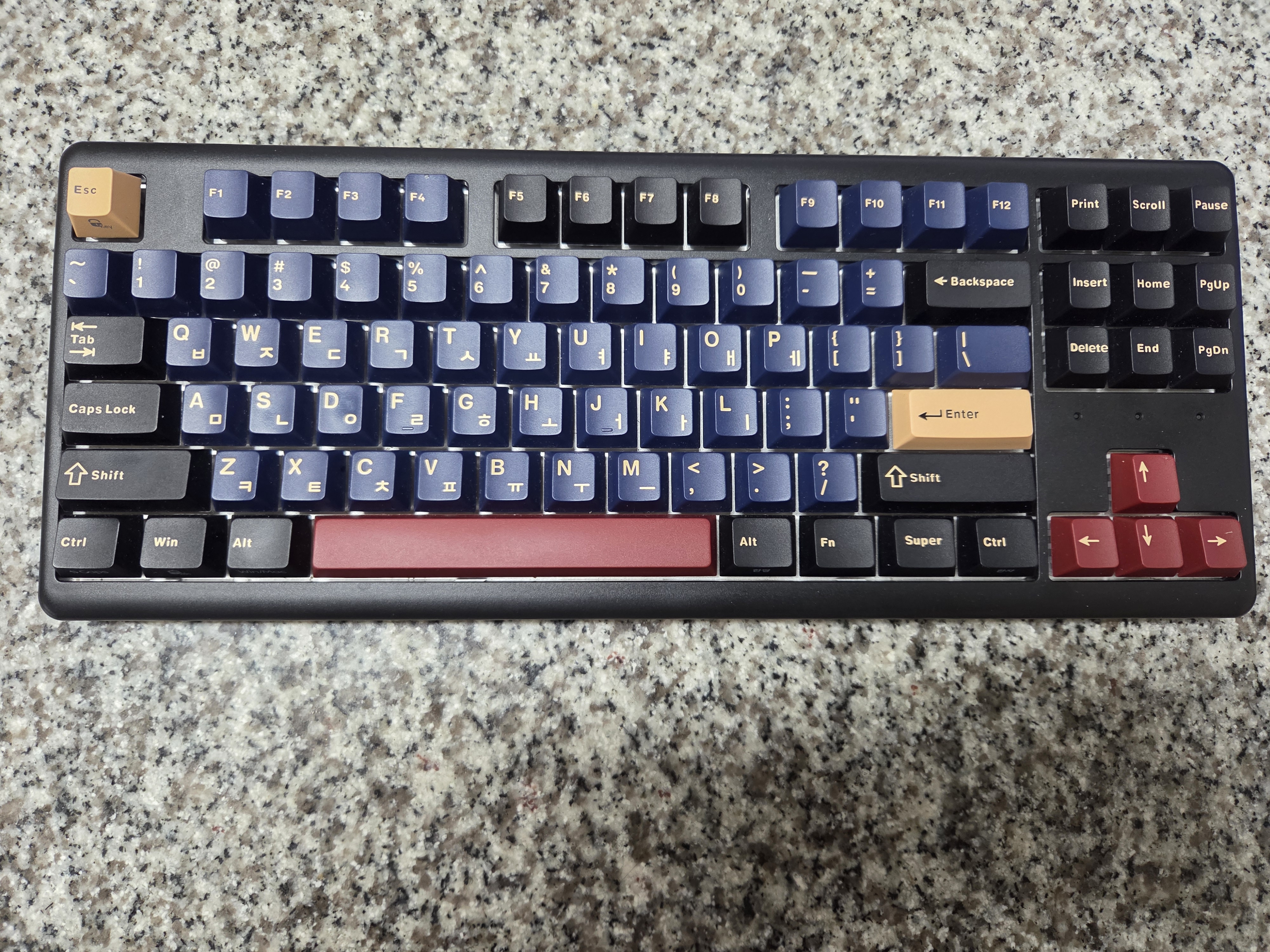 아콘 M1 PRO TKL 8K 유선 텐키리스 키보드